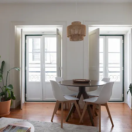 Historical Gem In Santa Catarina * Lisbon